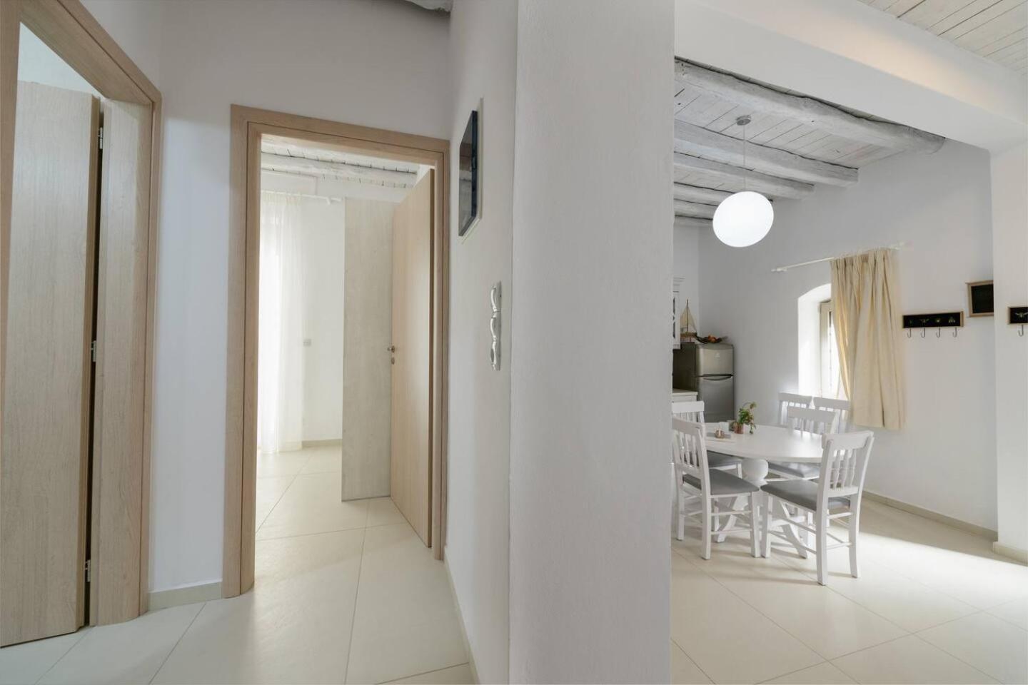 Chrisanthi Elegant Villa ピツイディア エクステリア 写真