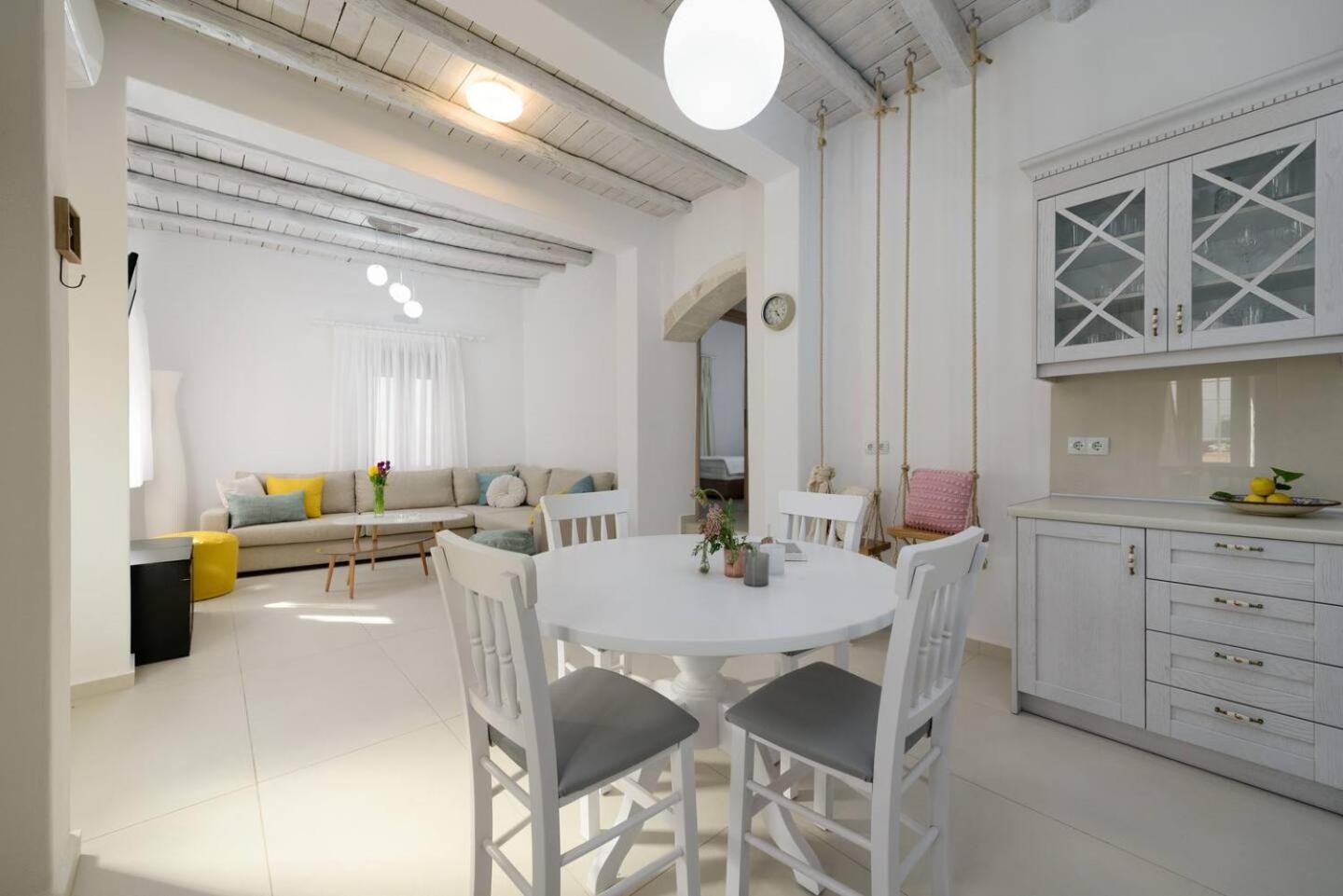 Chrisanthi Elegant Villa ピツイディア エクステリア 写真