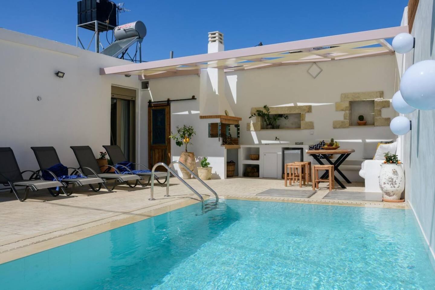 Chrisanthi Elegant Villa ピツイディア エクステリア 写真